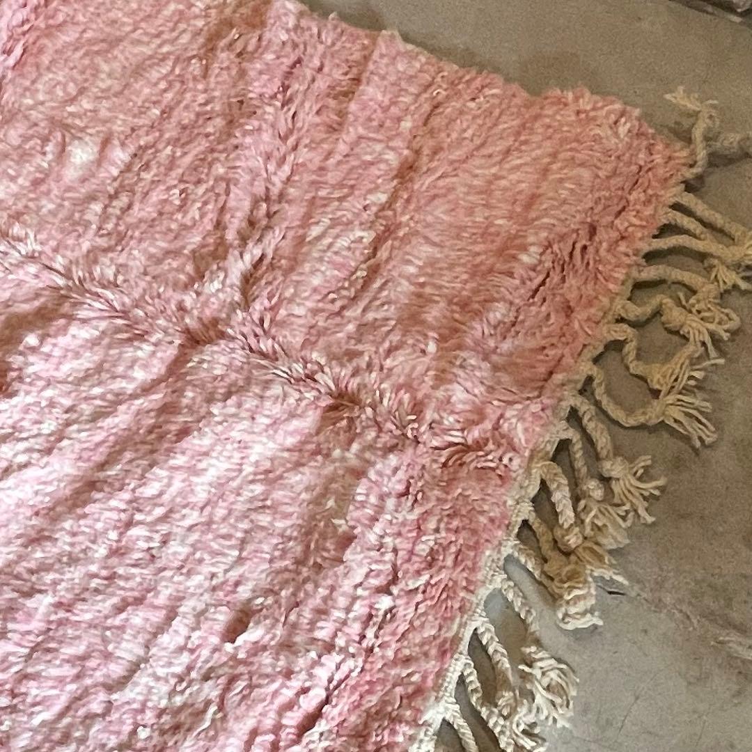 ゴロロさま専用】モロッコ産 ベニワレン ラグ ピンク 150x95 - メルカリ