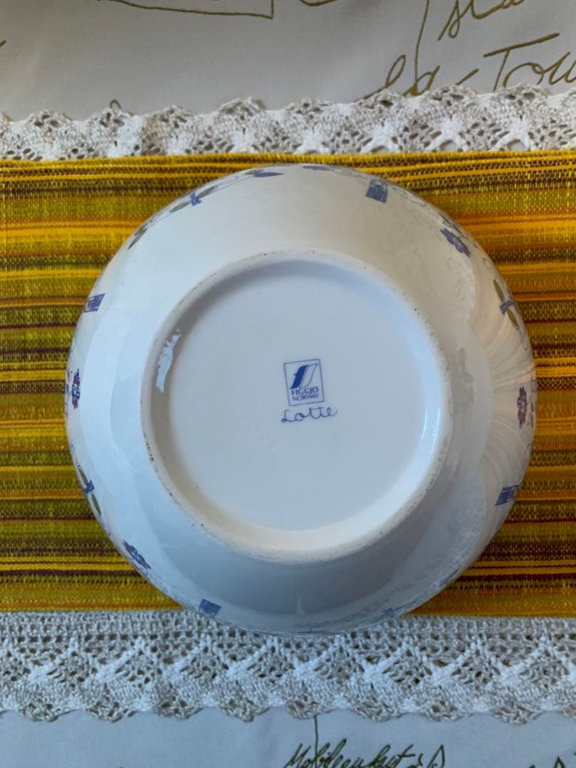 北欧ビンテージ　figgjo フィッギオ　Lotte柄の大きな可愛いボール美品！