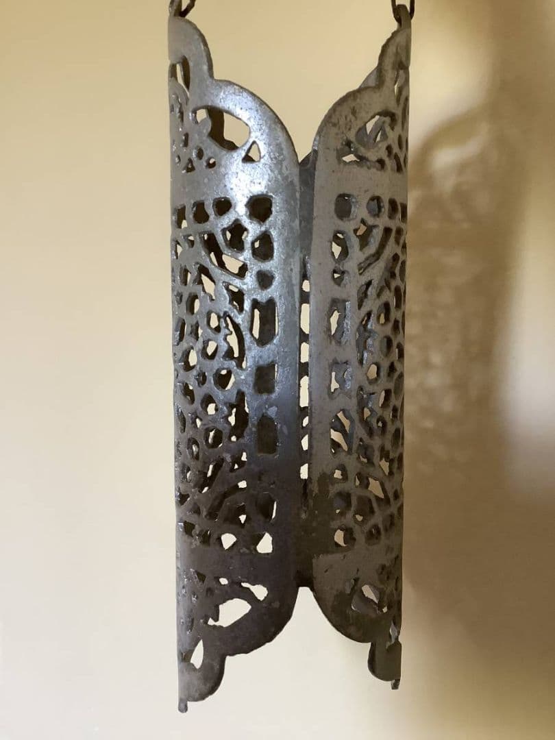 ☆SALE☆　透かし模様が素敵なオールドランプ　アラビアン　ビンテージ