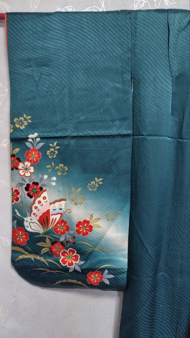 RK547子供着物重ね襟付き綺麗美品着丈131センチ裄丈54センチ7歳前後用正絹