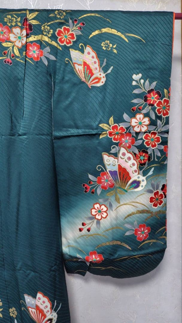 RK547子供着物重ね襟付き綺麗美品着丈131センチ裄丈54センチ7歳前後用正絹