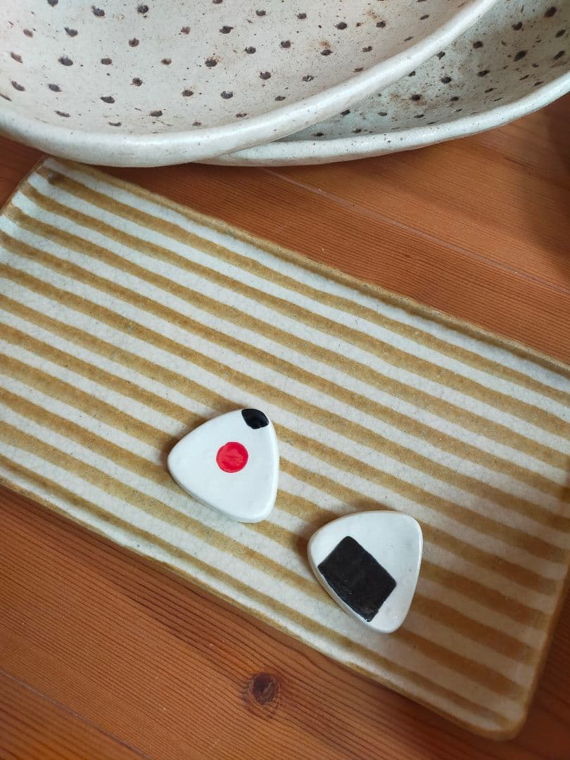 作家　金成潤子　吉田千穂　ドット皿　鉢　オーバルプレート　猫皿　プレート等