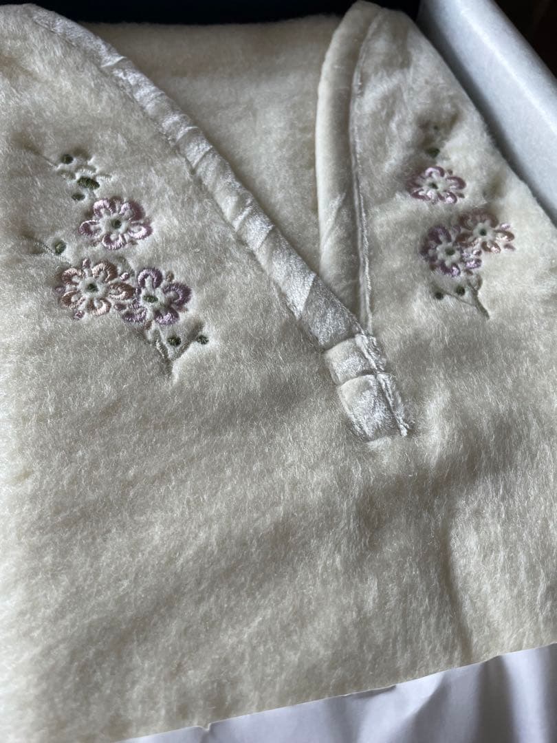 新品未使用泉州匠の彩 肩あったかシルク毛布/シルクsilk絹100%【1枚】