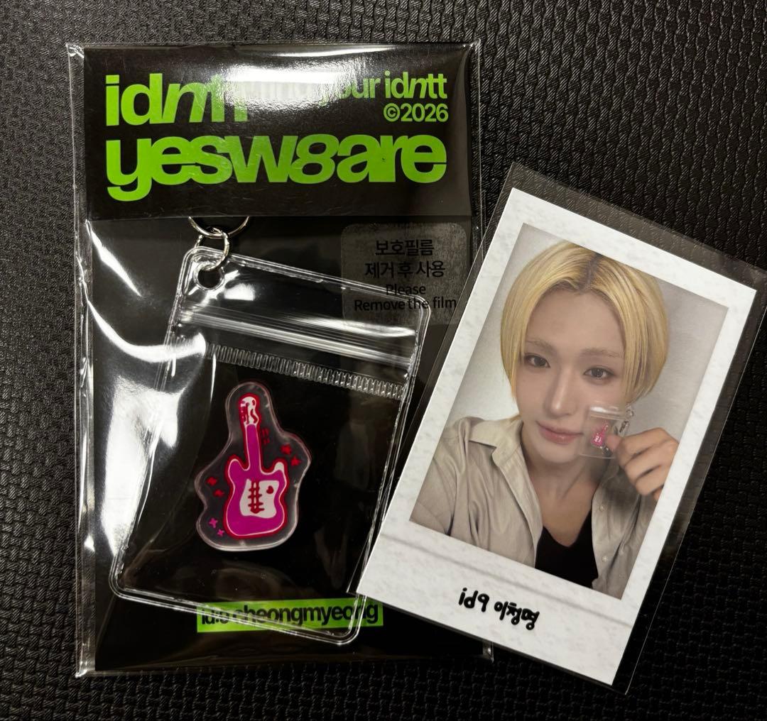 idntt popup キーホルダー トレカ チョンミョン - メルカリ