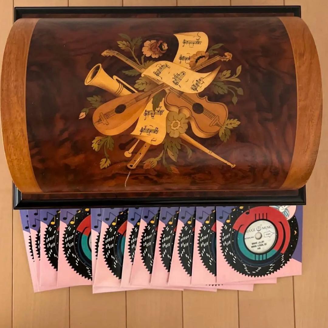 ディスク22枚付き リュージュオルゴール ドーム型クルミ象嵌箱ディスク