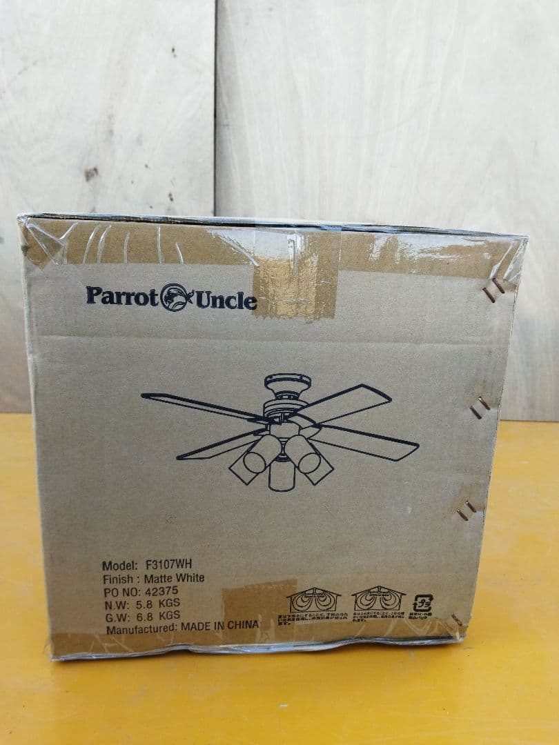 Parrot Uncle シーリングファン F3107WH 照明　ライト未開封品