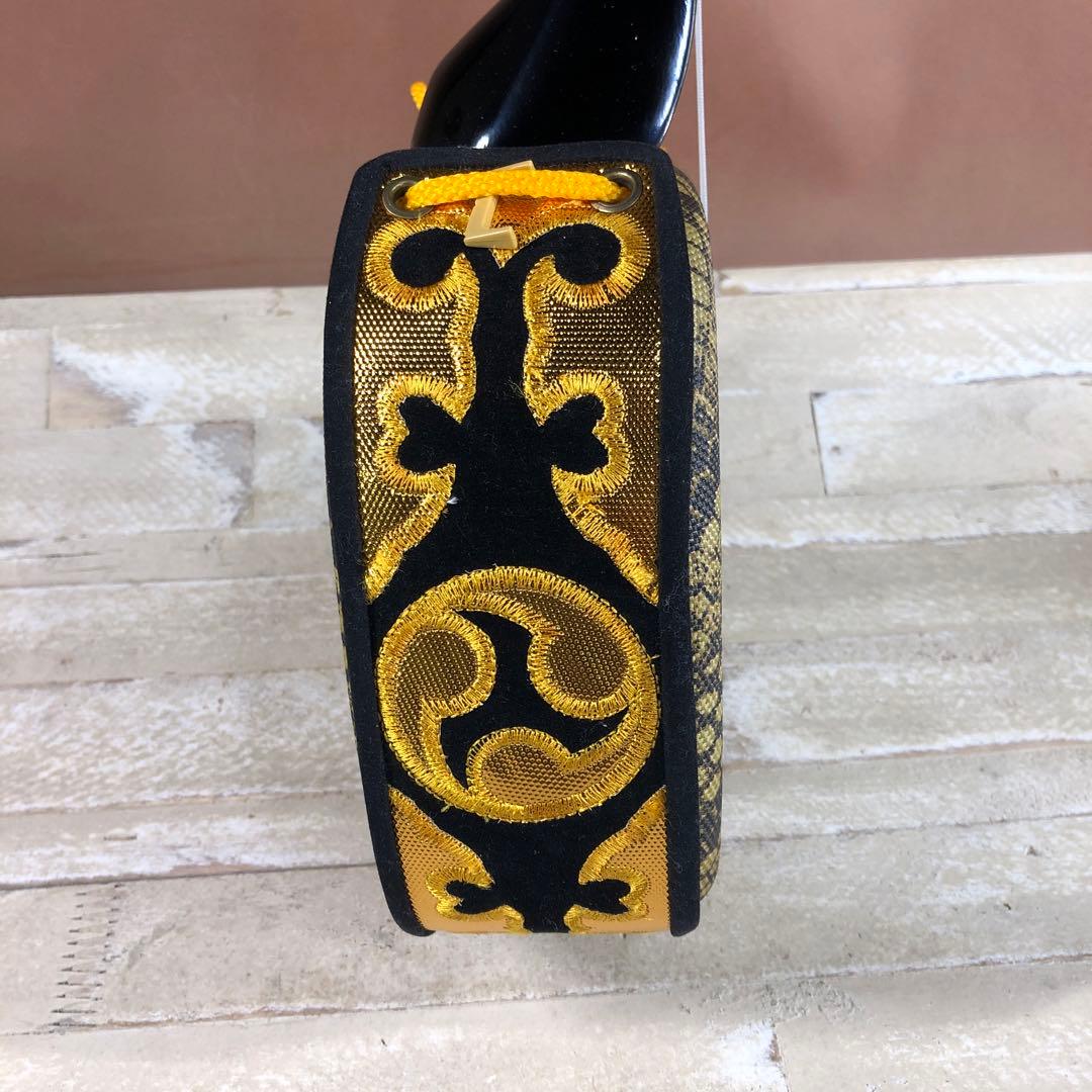 沖縄　蛇皮模様 三線 3弦と付属付き