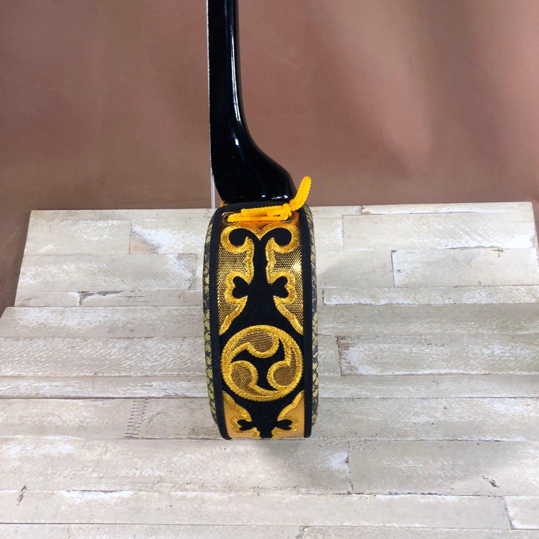 沖縄　蛇皮模様 三線 3弦と付属付き