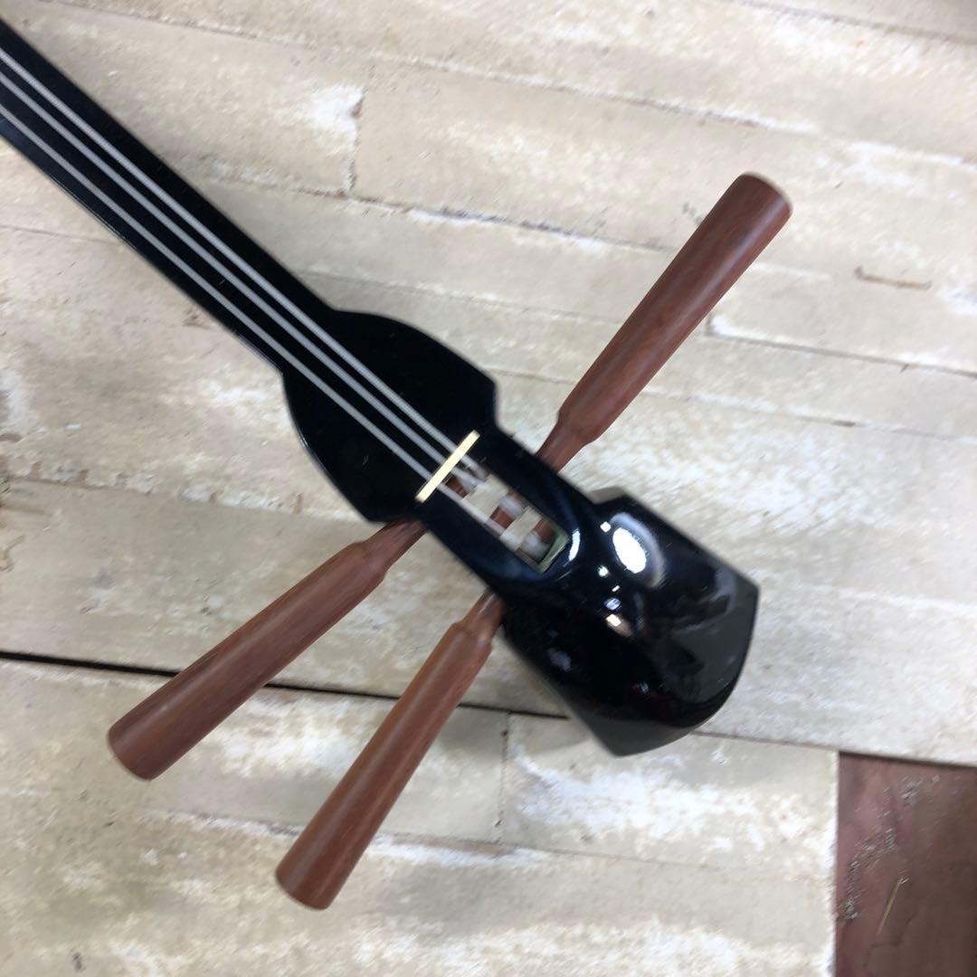 沖縄　蛇皮模様 三線 3弦と付属付き