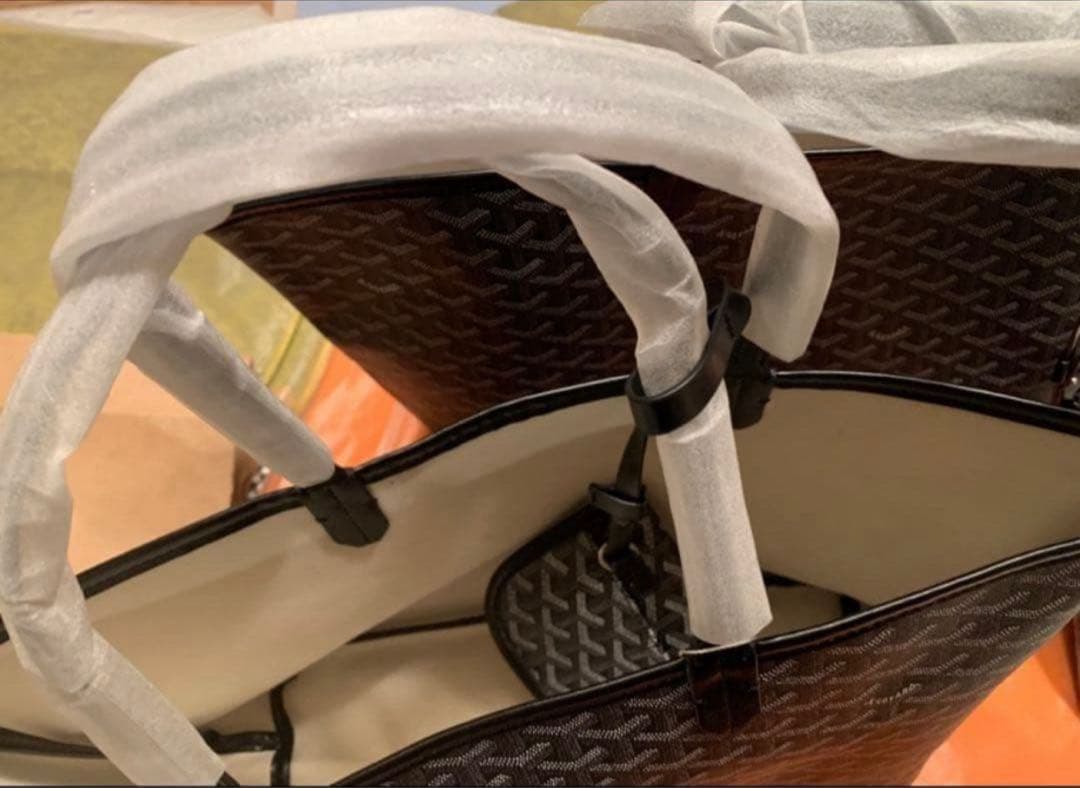 ヒカ•*¨*•.¸ 大容量 ブラック トート