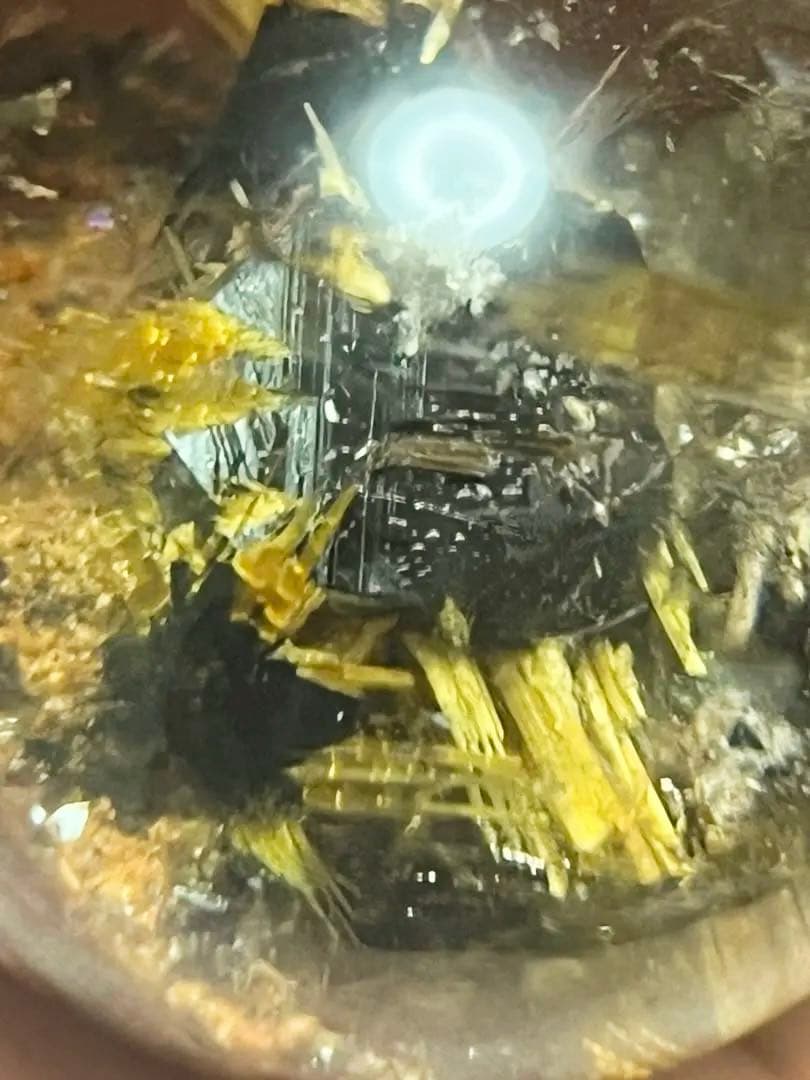 ルチルクォーツ　太陽ルチル　タイチンルチルクォーツ　ガーデン　スフィア　丸玉