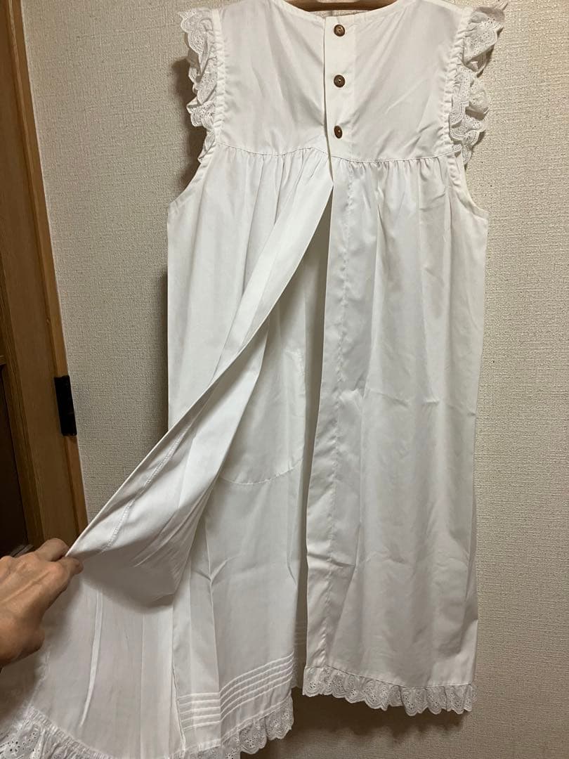 さえら エプロンドレス オフホワイト 日本製 カフェ メイド オーバードレス