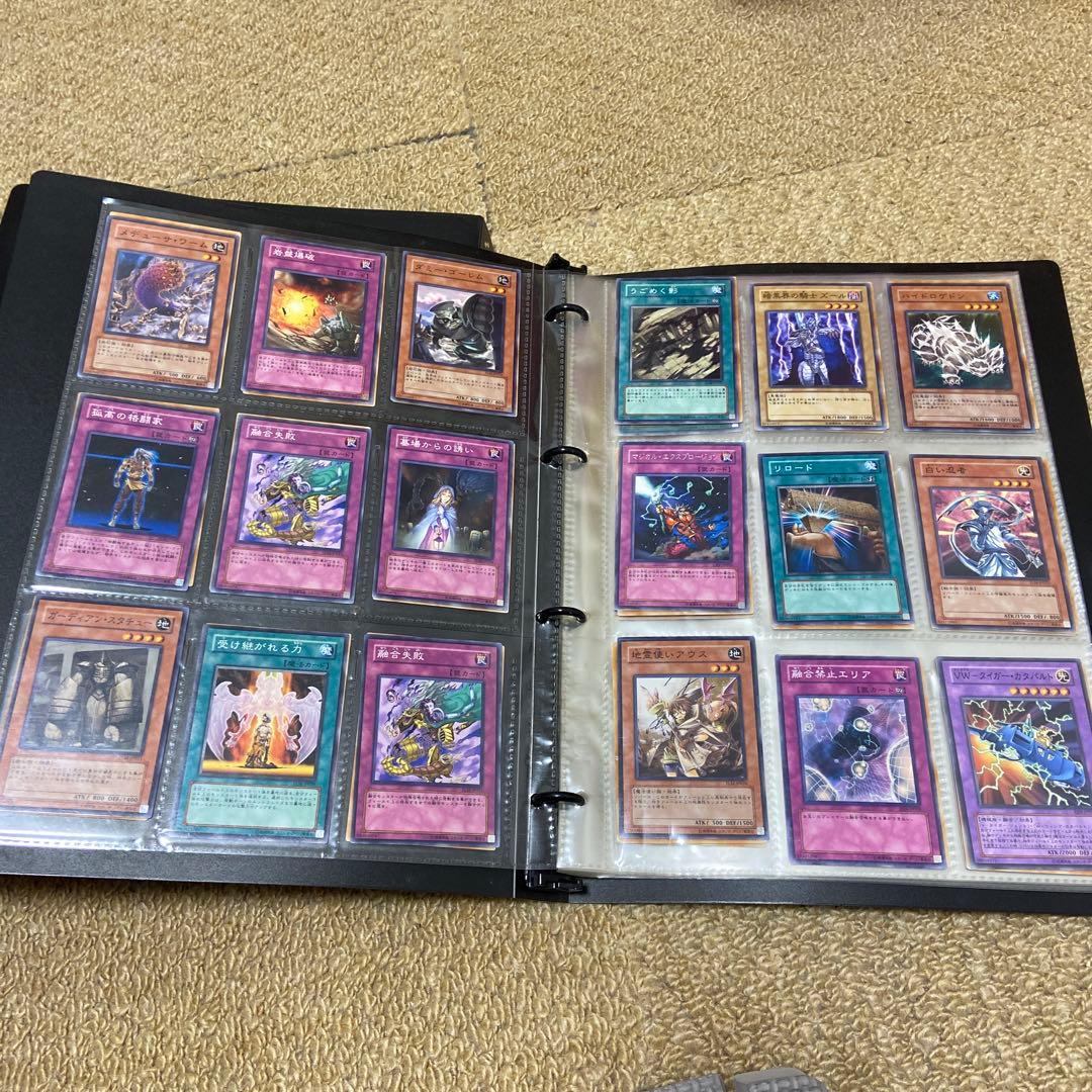 遊戯王OCGデュエルモンスターズ トレーディングカード バインダー付　引退品