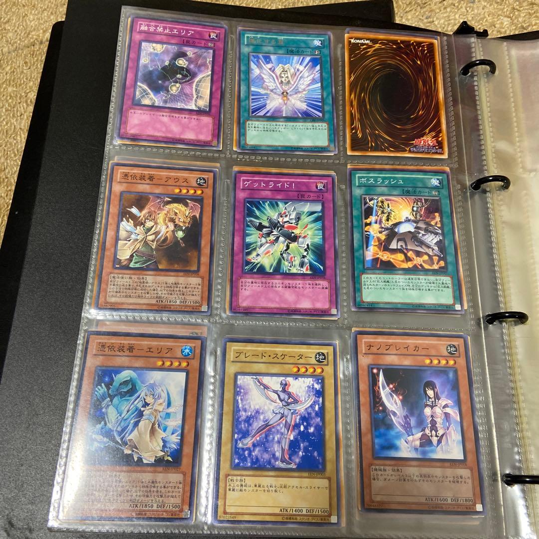 遊戯王OCGデュエルモンスターズ トレーディングカード バインダー付　引退品