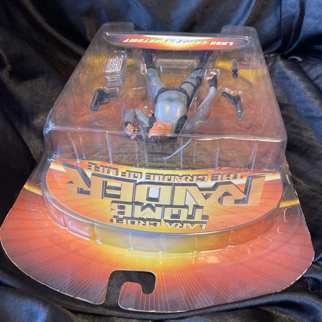 【未開封】 ララ・クラフト TOMB RAIDER フィギュア アメトイ