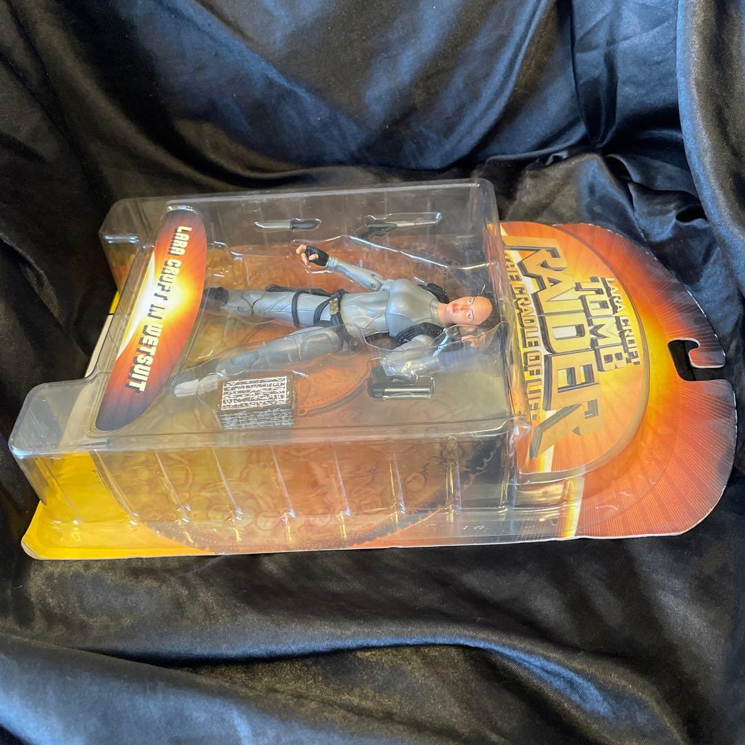 【未開封】 ララ・クラフト TOMB RAIDER フィギュア アメトイ