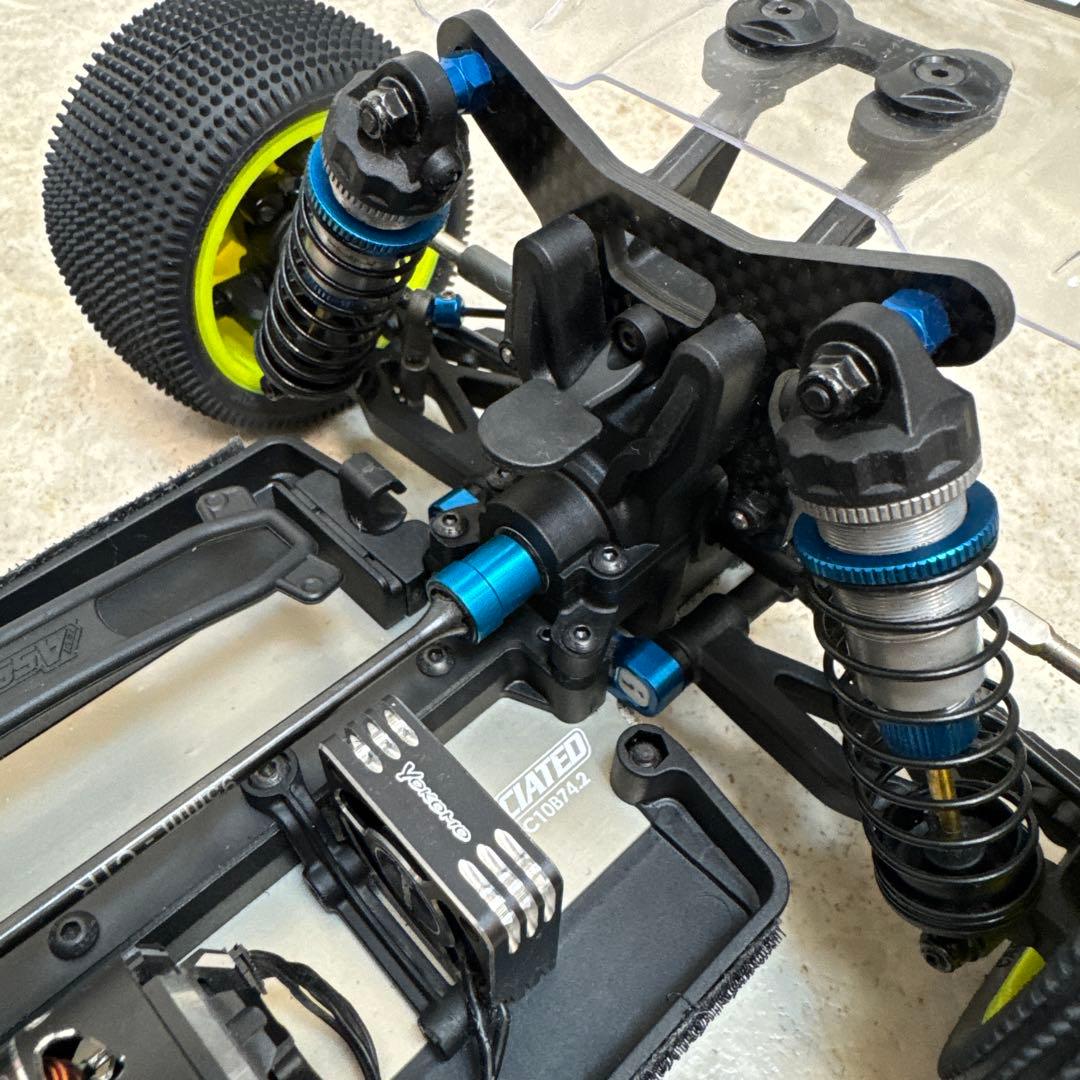 アソシRC10 B74.2 CE 4WD バギー 組立済みシャーシ(メカ無し)