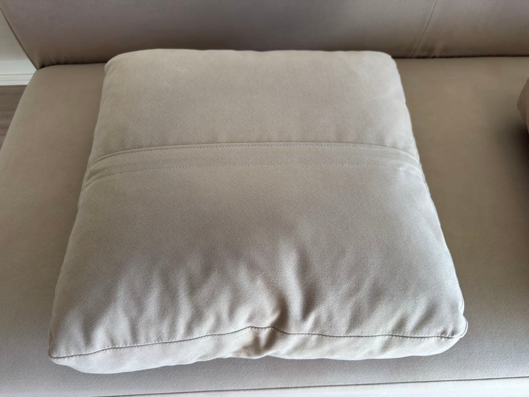 NOYES Decibel C4ワイド3人掛け片肘 ソファー　肘掛け付き