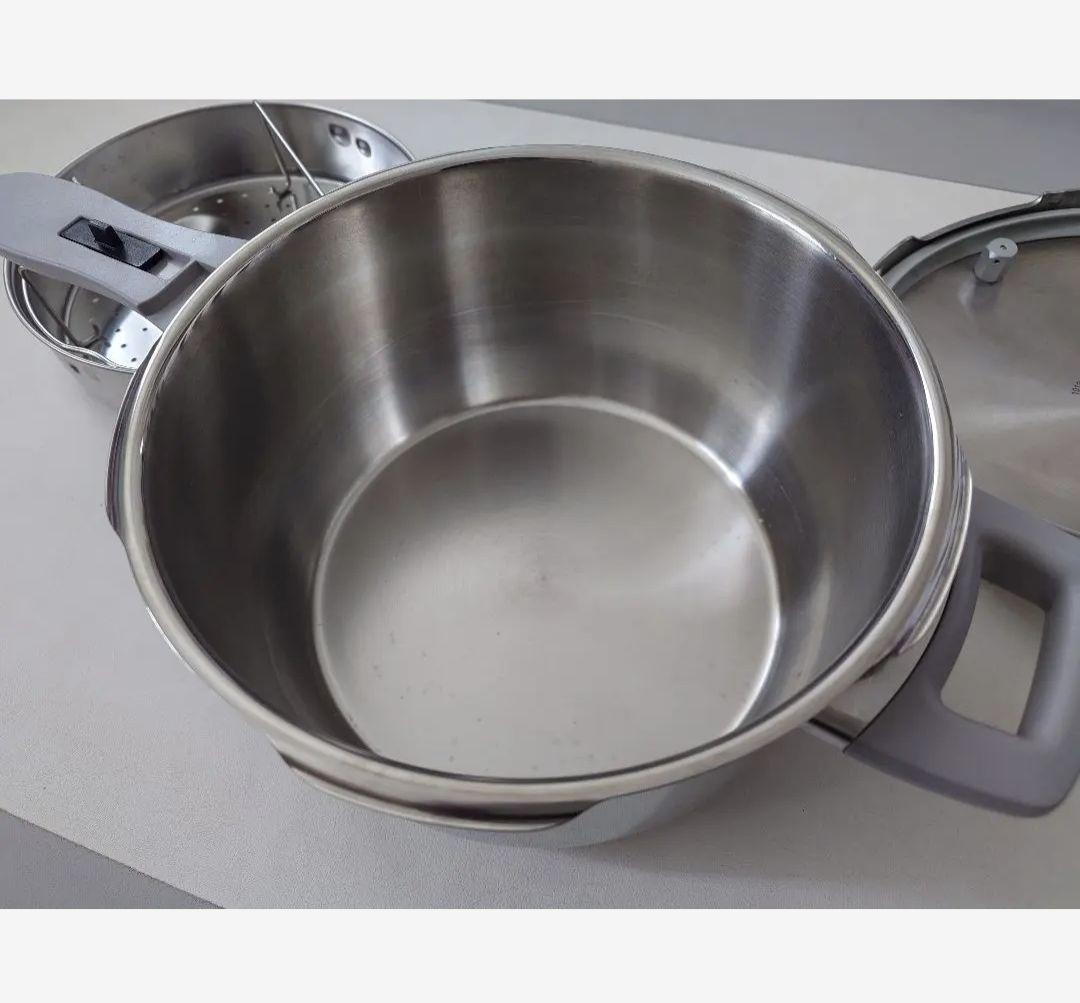 【最終価格】　タッパーウェア　レインボークッカー　圧力鍋　4.5リットル