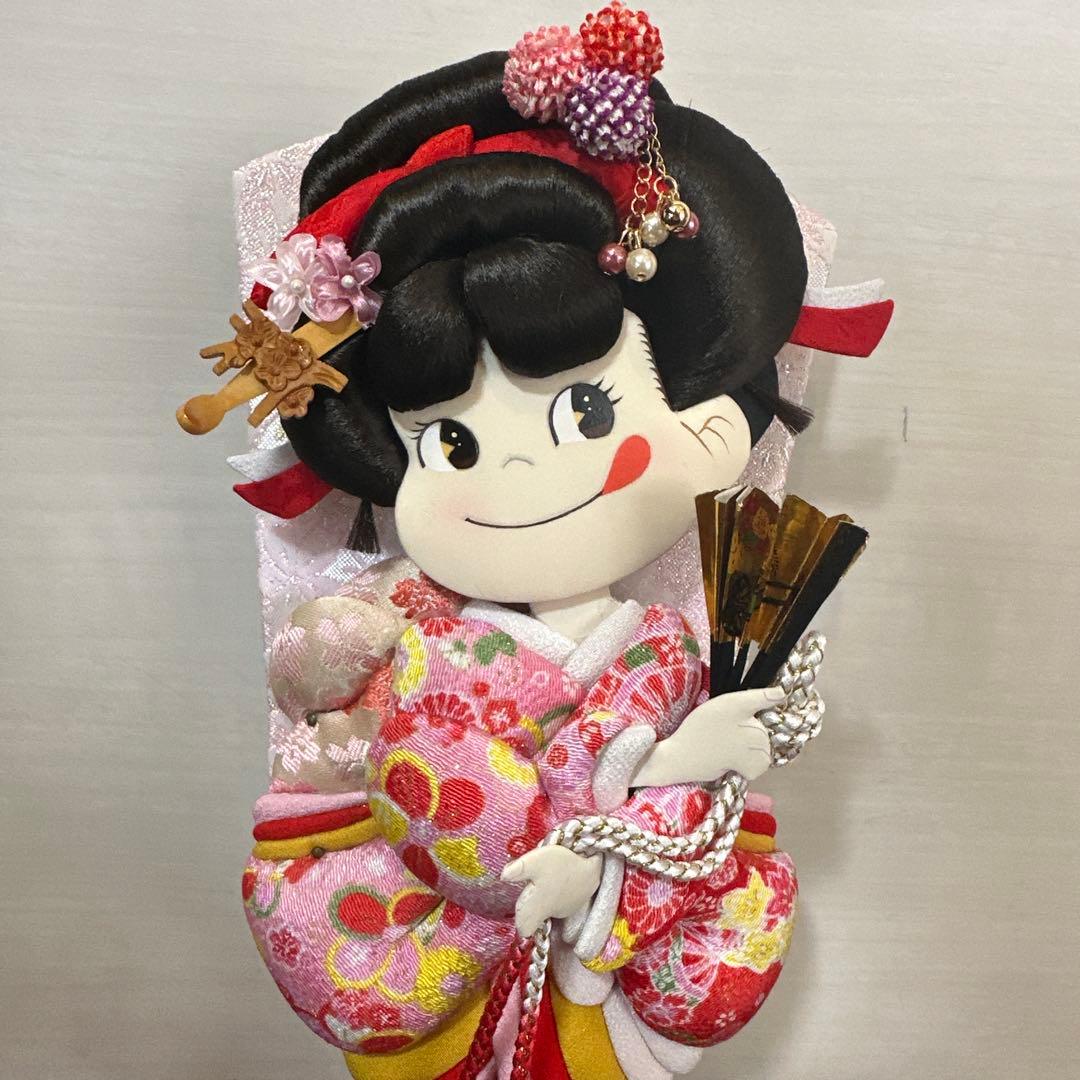 限定500個！吉徳コラボペコちゃん 羽子板 飾台付き　おまけ付き