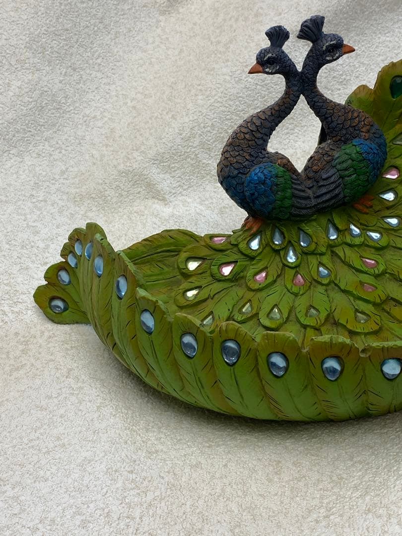 孔雀型入れ物　飾物入れ　オブジェ　物入