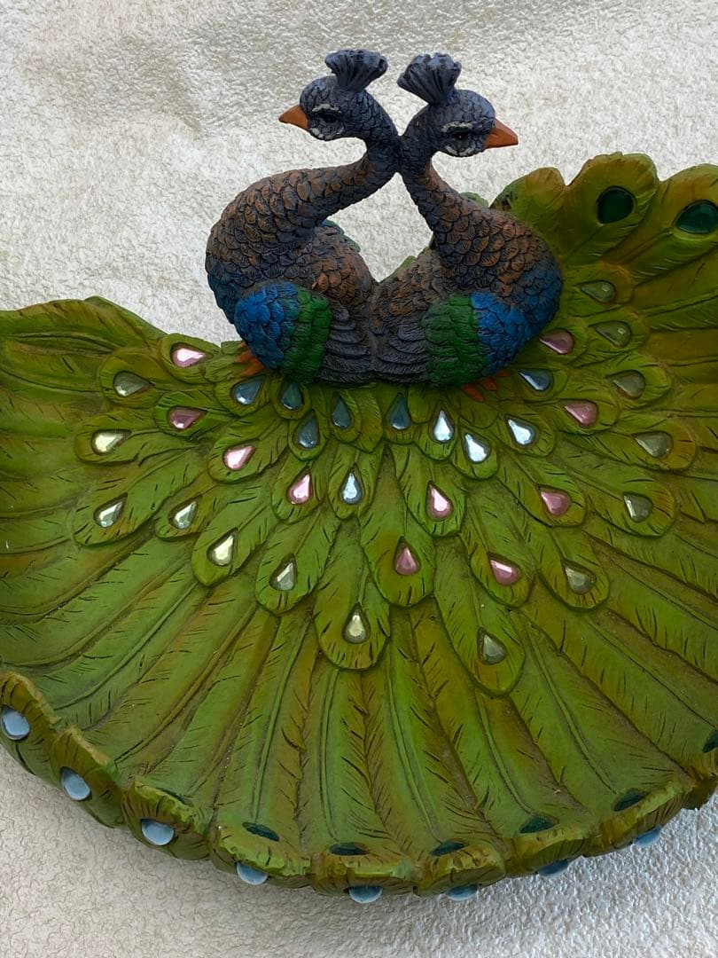 孔雀型入れ物　飾物入れ　オブジェ　物入