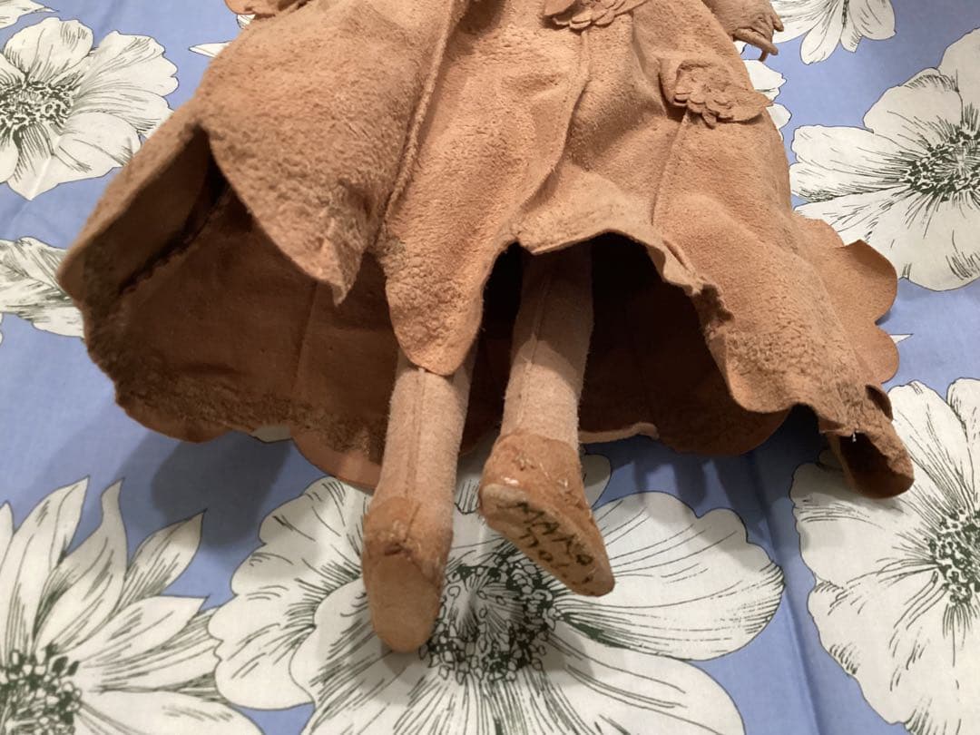 創作人形作家山下昌子　MAKODOLL 未使用　羊革花の装飾 アートドール箱付