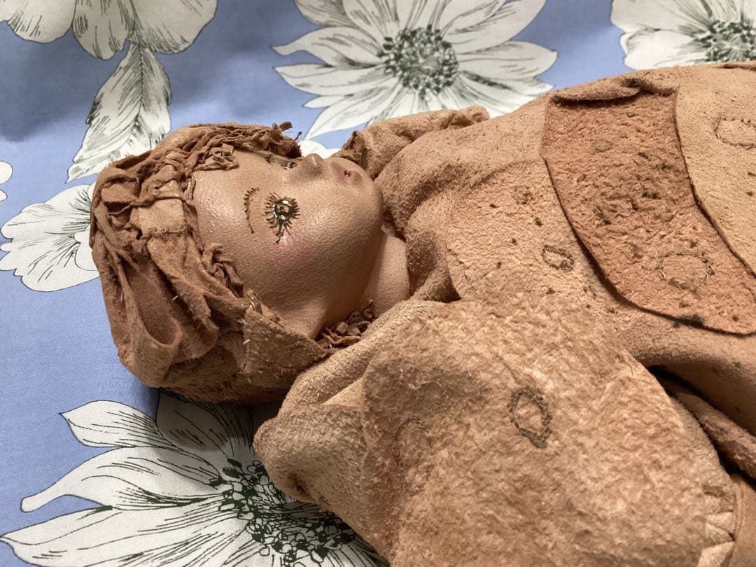 創作人形作家山下昌子　MAKODOLL 未使用　羊革花の装飾 アートドール箱付