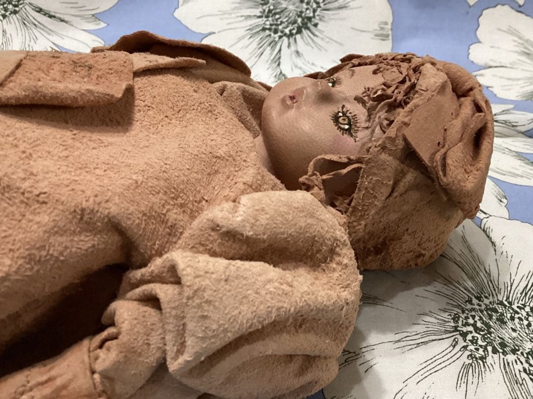 創作人形作家山下昌子　MAKODOLL 未使用　羊革花の装飾 アートドール箱付