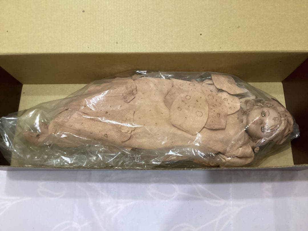 創作人形作家山下昌子　MAKODOLL 未使用　羊革花の装飾 アートドール箱付
