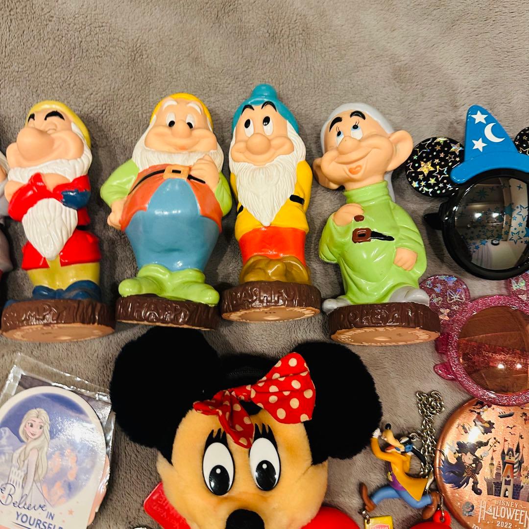 大量‼️お得‼️ ディズニーグッズ　87点まとめ売り　フィギュア　キーホルダーなど