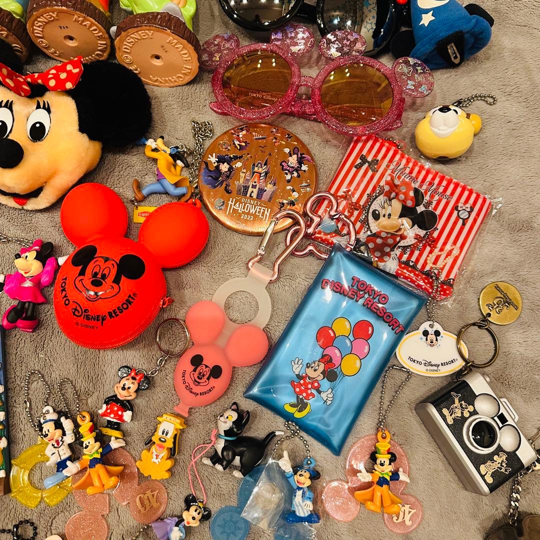大量‼️お得‼️ ディズニーグッズ　87点まとめ売り　フィギュア　キーホルダーなど
