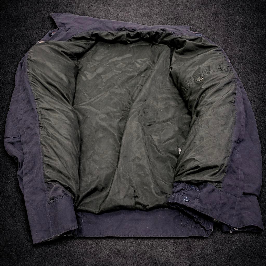 ロシア軍 実物 ロシア国家親衛隊 OVO 常勤服 上下 ボーダー付 - メルカリ