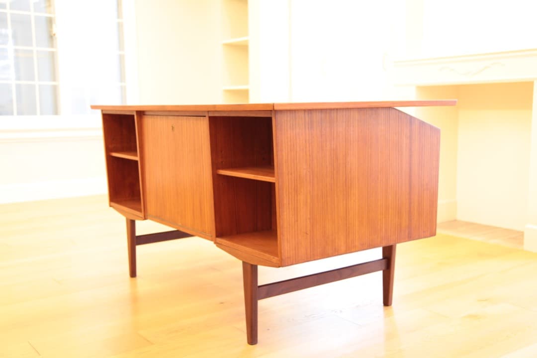 ヴィンテージ（チーク）デスク