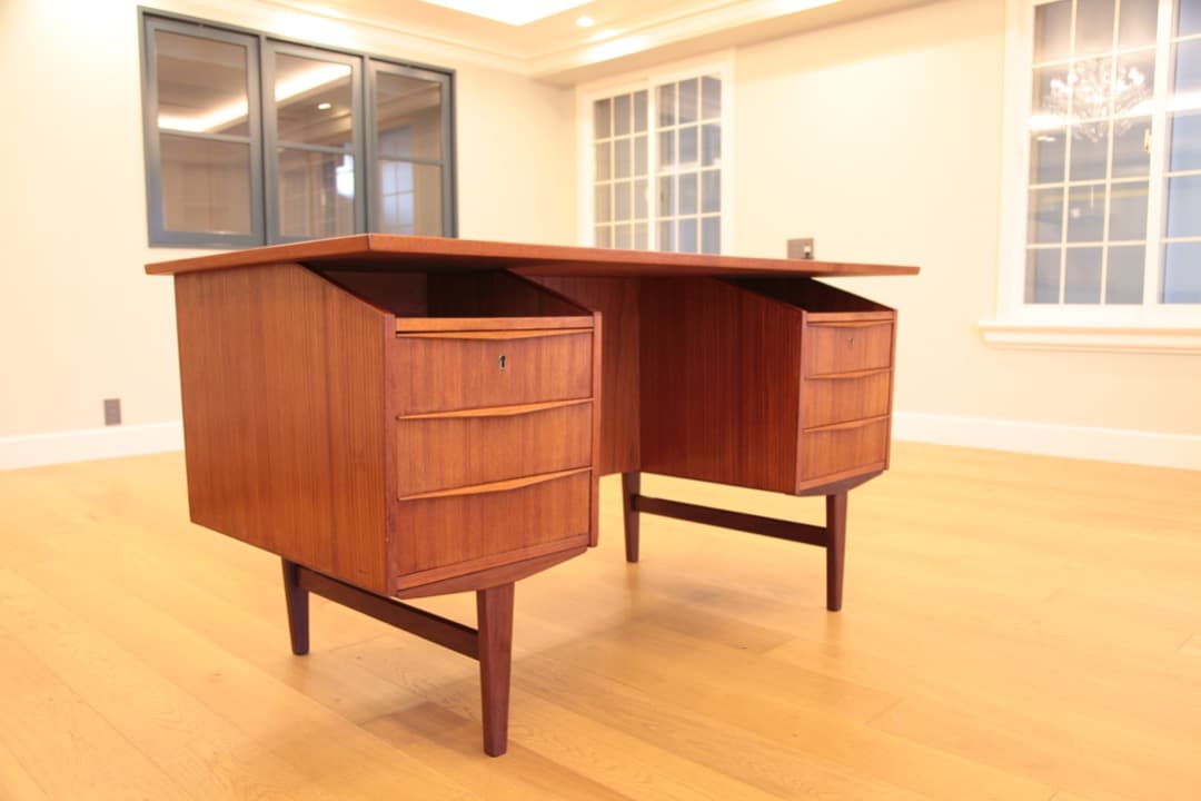 ヴィンテージ（チーク）デスク