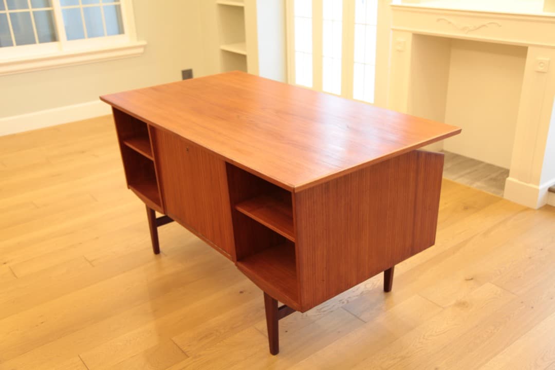 ヴィンテージ（チーク）デスク