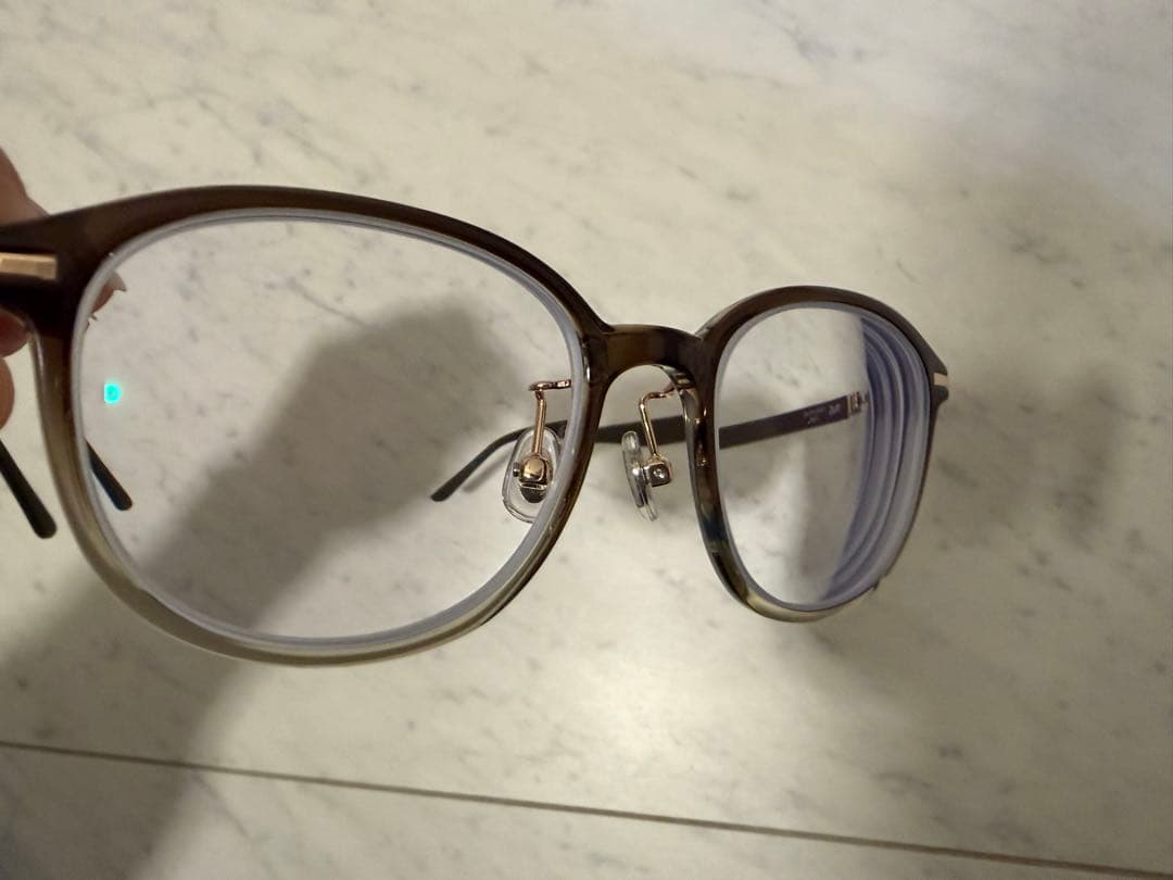 zoff メガネ　CLASSIC 調光レンズブルー