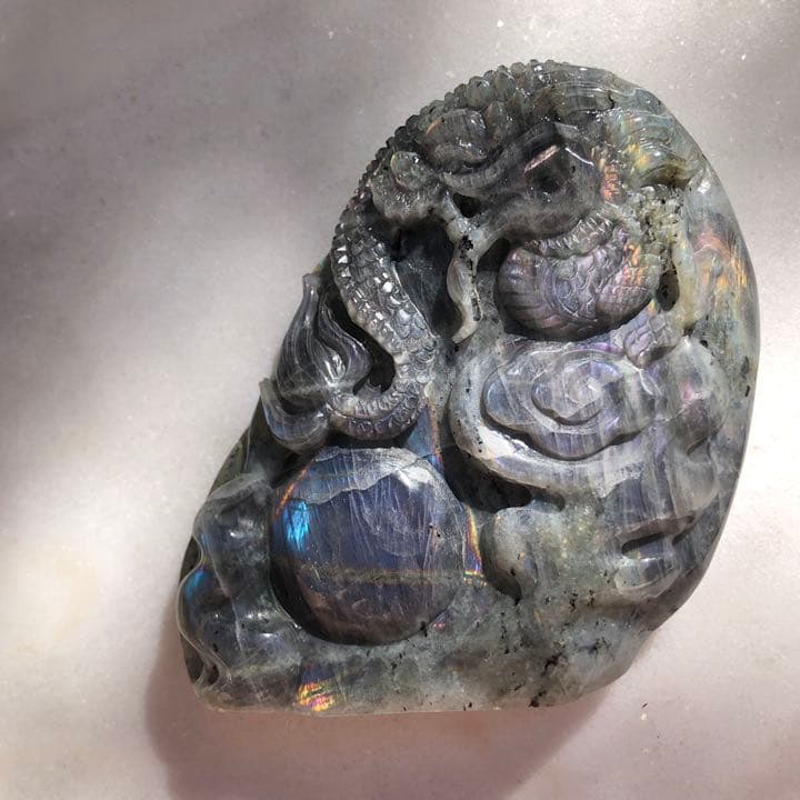 ラブラドライト ドラゴン