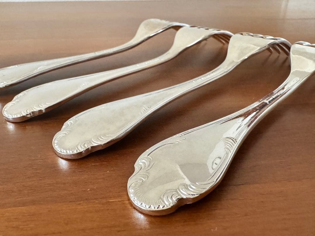 クリストフルホテル モノグラム デザートフォーク 4本