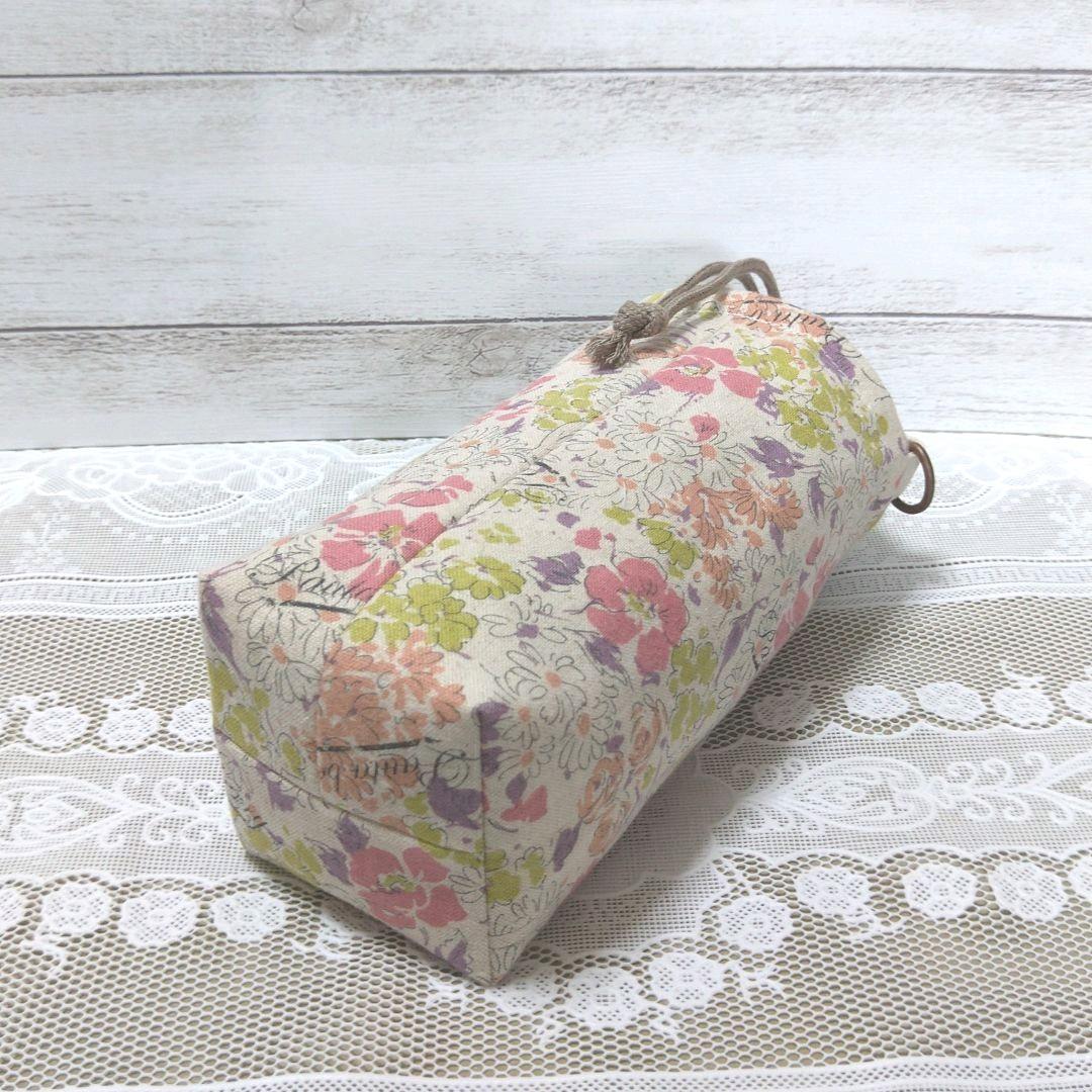 560  ペットボトルカバー　保温・保冷　   フラワー　ピンク