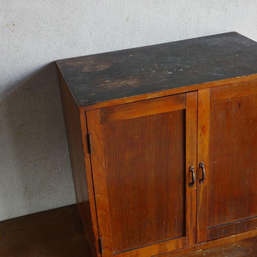 お値下げ！開き扉の棚　スパイスラック