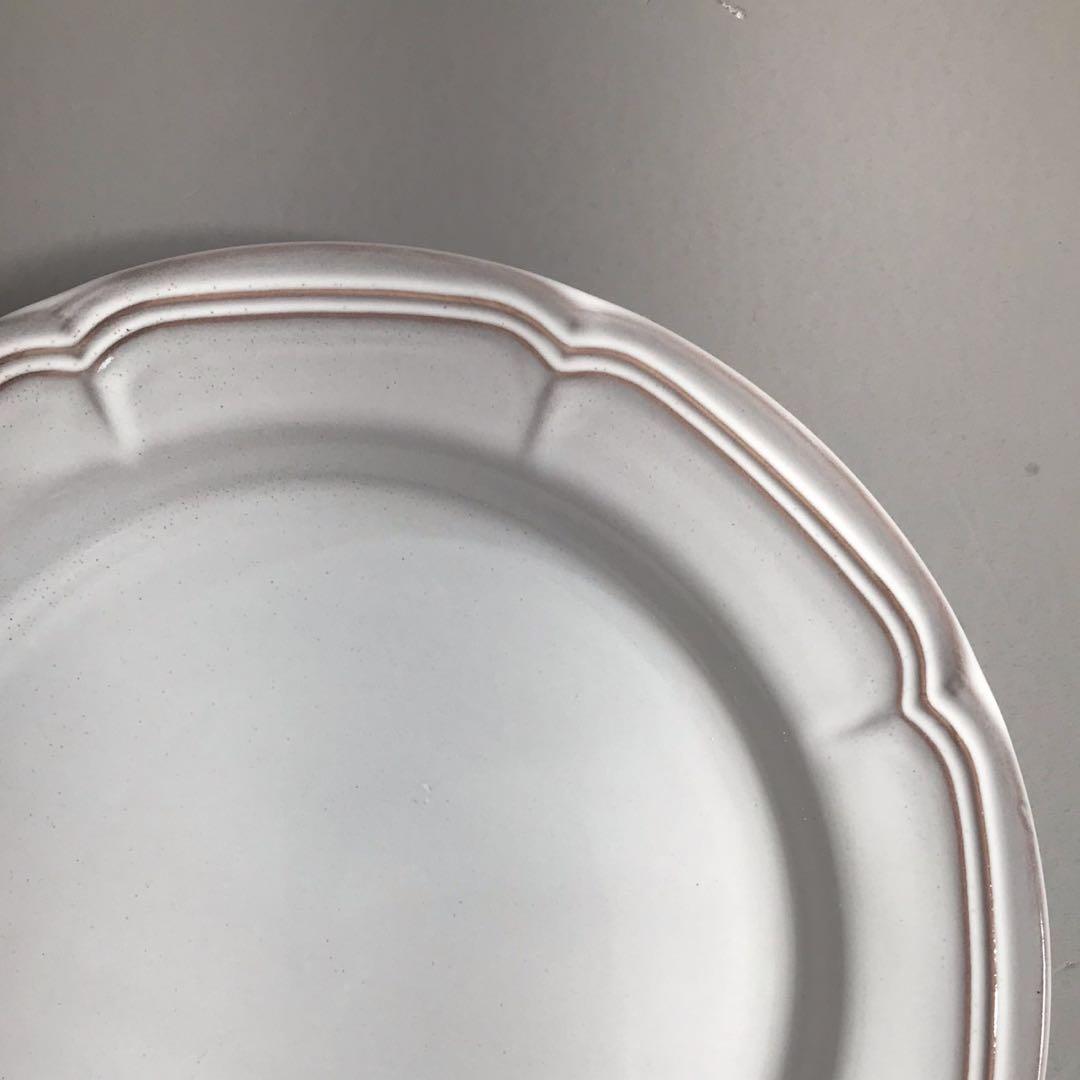 新品未使用　美濃焼　19.7㎝リムプレート