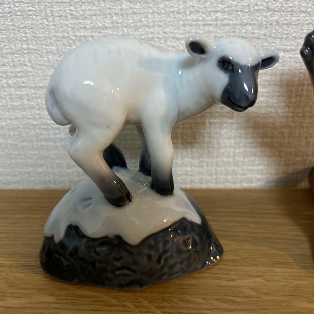 ロイヤル コペンハーゲン イヤーフィギュリン 2024 レッサーパンダ ひつじ