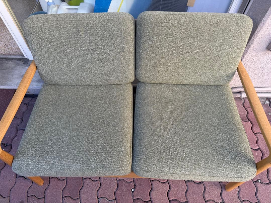 美品 IDC 大塚家具 起立木工 ノルディー ファブリック 2人掛け ソファー
