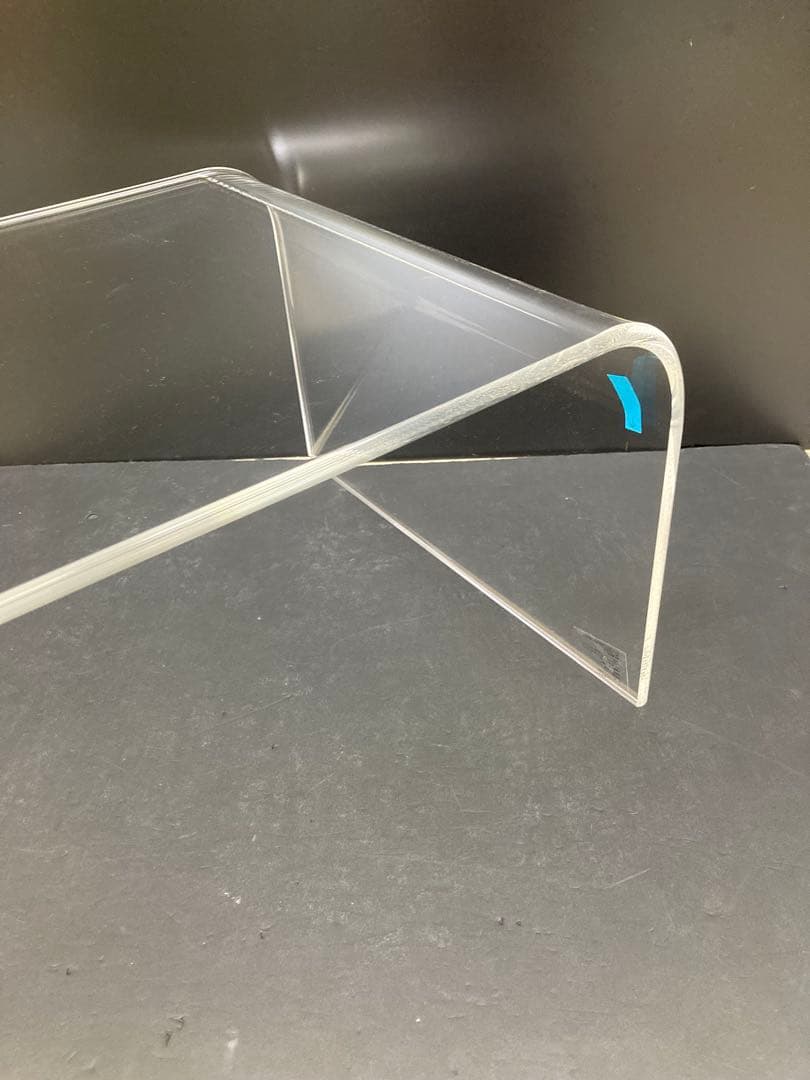 【新品】アクリルテーブル　 ローテーブル 　クリア（約）幅60cm