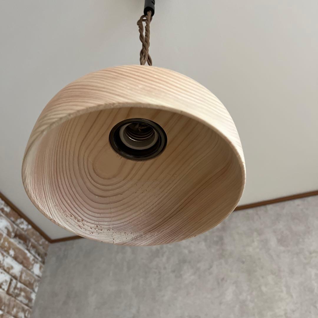ハンドメイド 桧の木製ペンダントライト／優しい木目／ナチュラル照明