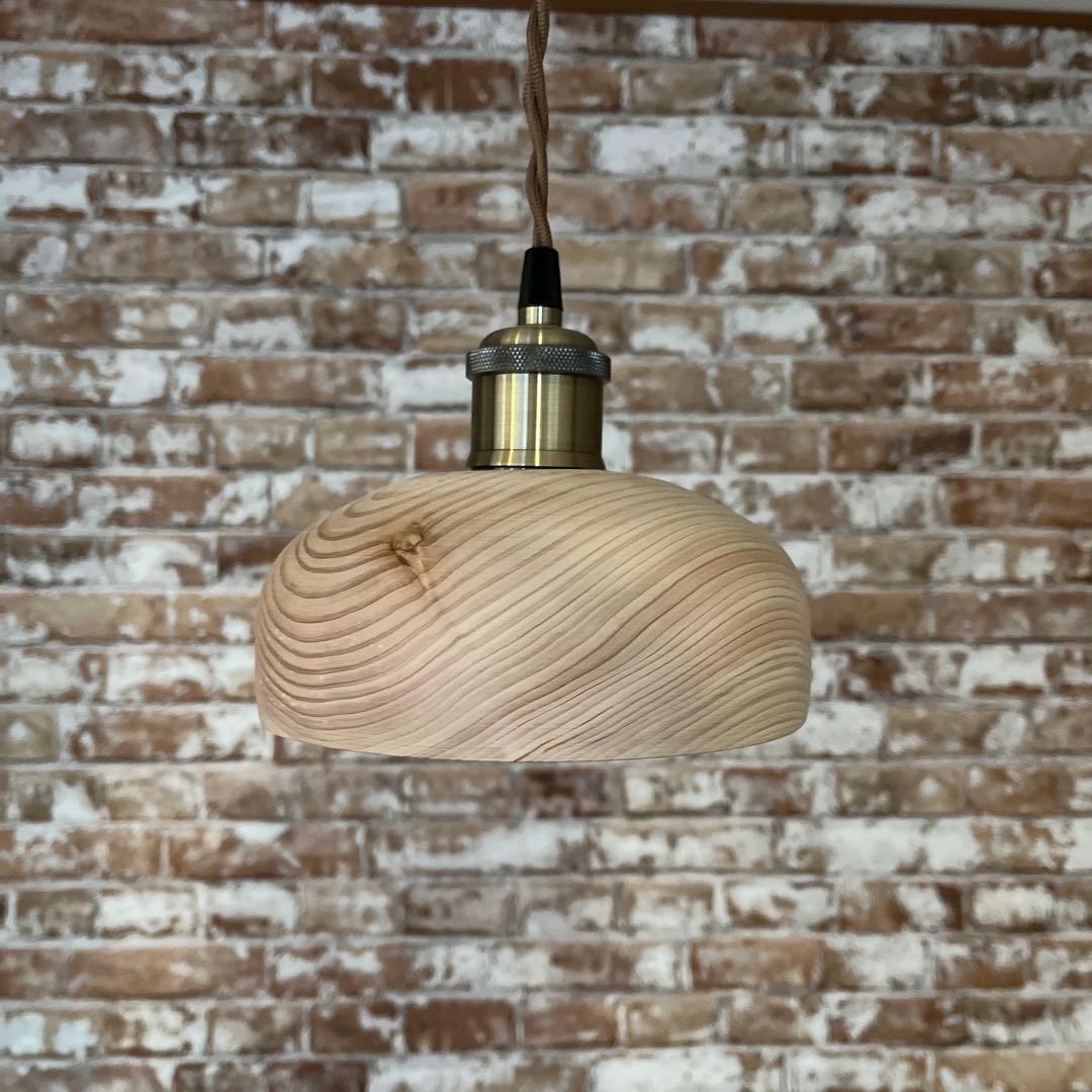 ハンドメイド 桧の木製ペンダントライト／優しい木目／ナチュラル照明