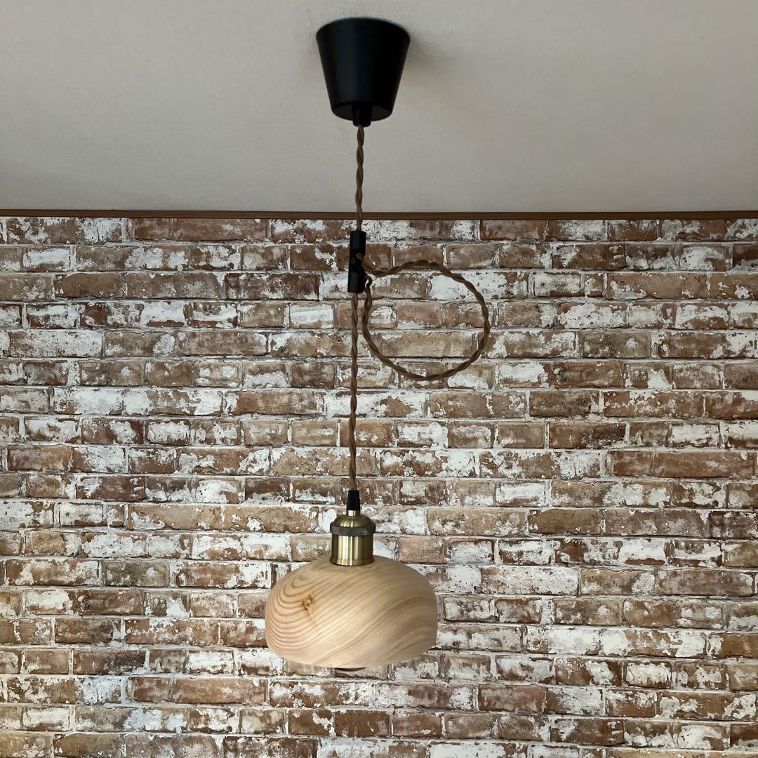 ハンドメイド 桧の木製ペンダントライト／優しい木目／ナチュラル照明