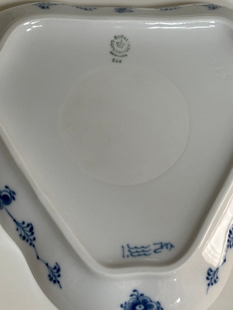 デンマーク製  ブルーフルーテッド　ハーフレース