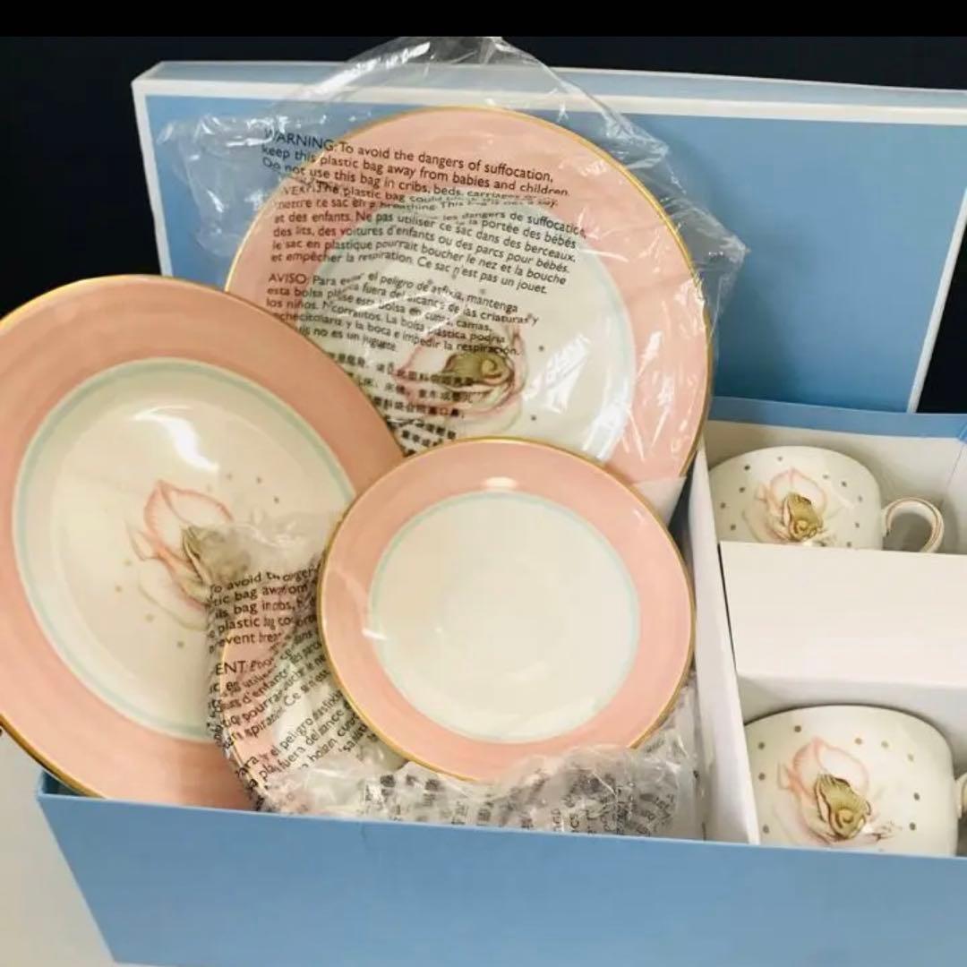 ウェッジウッド　スージークーパー  マグノリア　新品未使用　2トリオ